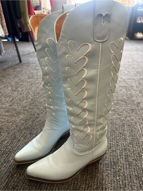 Marfa Powder Blue Boots with heart embroidery